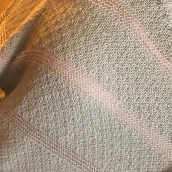 Gorgeous Like New L Green Laura Conrad Sweater - Picture 3 of 6